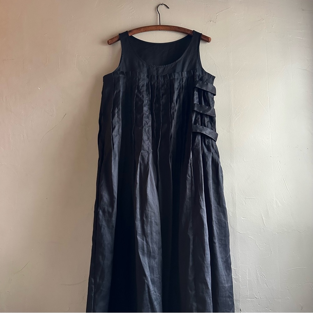 Black linen lightweight oversized pleated maxi dress